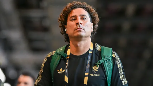 Aguirre sobre polémica aparición de Memo Ochoa