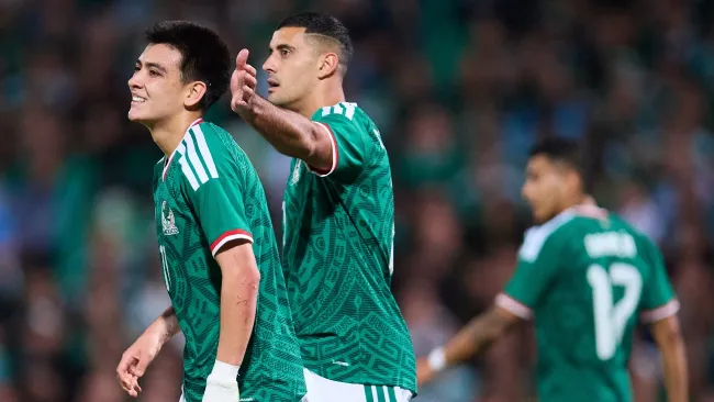 Gilberto Mora con México