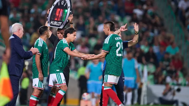 ¿A lo Osorio? Javier Aguirre hará más rotaciones para enfrentar a Paraguay