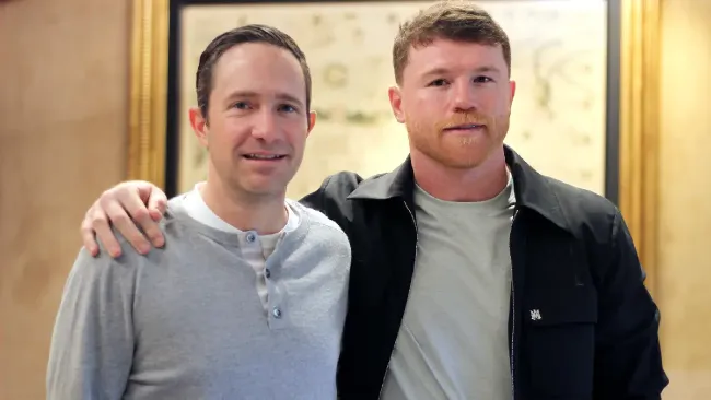Canelo y Benjamín Salinas
