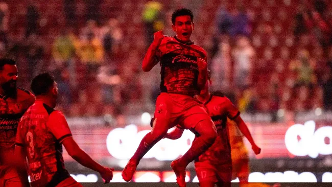 Gol de Gilberto Mora