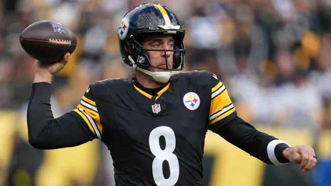 Aaron Rodgers, en un duelo de este año con Steelers