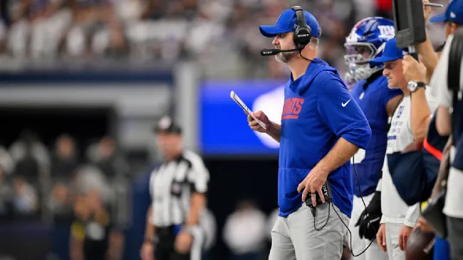 Giants despiden a coordinador defensivo