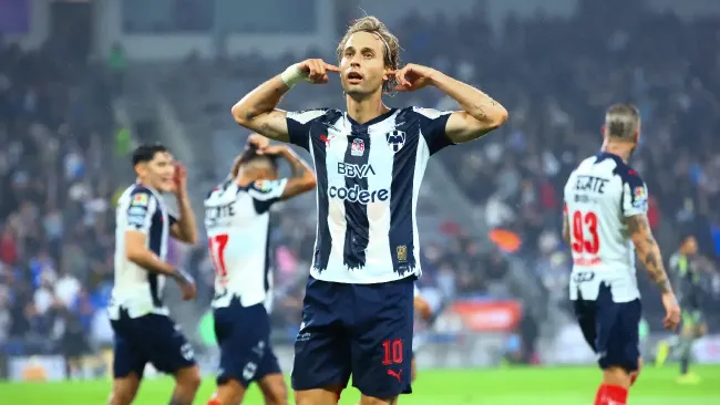 Gol de Sergio Canales