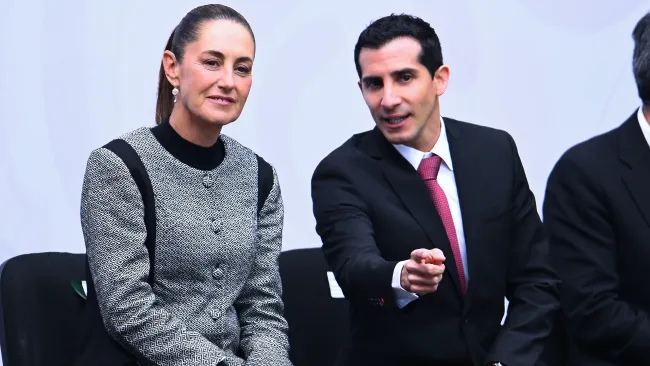 Claudia Sheinbaum y Rommel Pacheco en el Premio