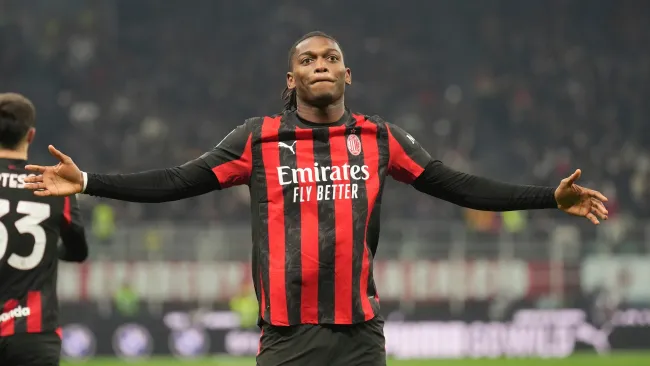 Sin Santiago Giménez, el Milan vence al Lazio con golazo de Rafael Leão. Noticias en tiempo real