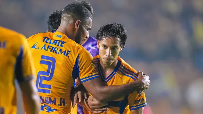 El polémico gesto de Diego Lainez que desató la furia de los jugadores de Xolos