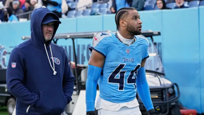 Jugador de los Titans acusa a rival de amenazarlo de muerte durante el partido