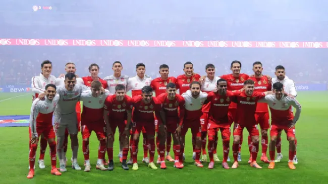 ¿Qué equipo es favorito a ganar el título del Apertura 2025 según las casas de apuestas? 