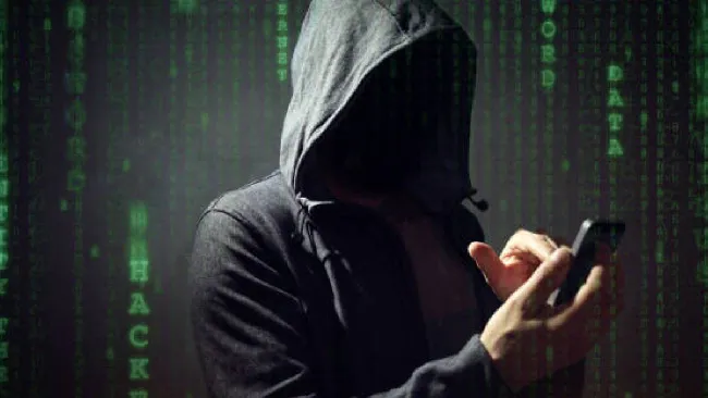 Alerta por Sturnus: el troyano que roba chats y contraseñas de WhatsApp. Noticias en tiempo real