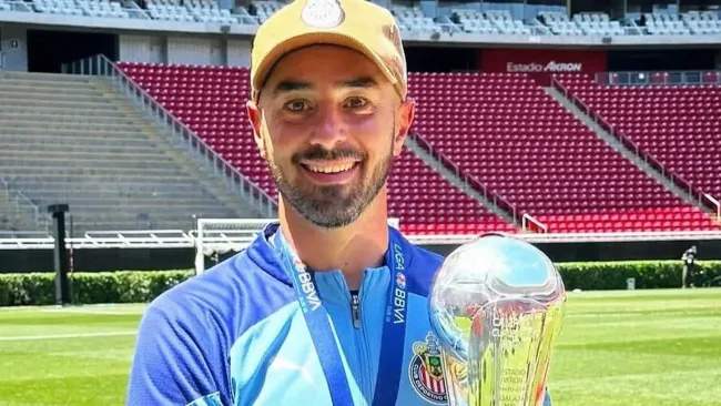 Sergio Pinto campeón con Chivas