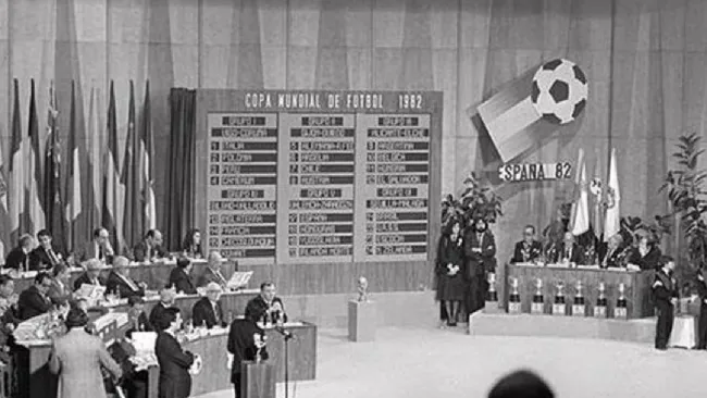 El sorteo más caótico en la historia de los Mundiales: así falló España 82 en vivo