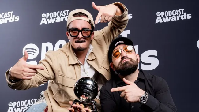 Los comediantes no quisieron dar comentarios tras acudir a las autoridades.