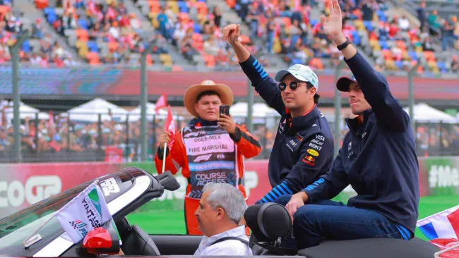 Checo Pérez y Max Verstappen