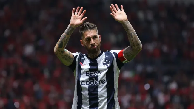 Tato Noriega rompe el silencio sobre la abrupta salida de Sergio Ramos de Rayados