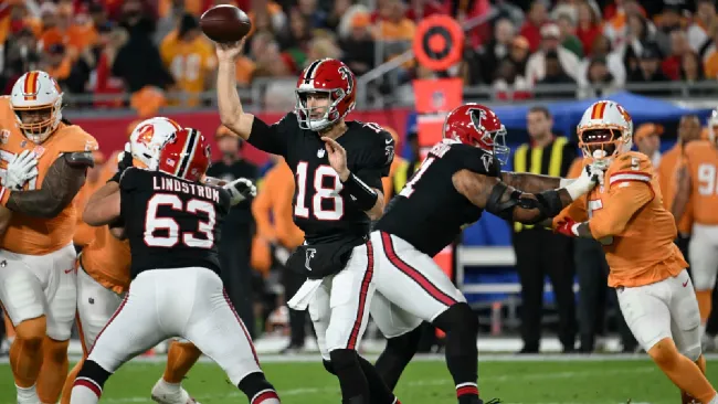 Kirk Cousins lidera la remontada de Falcons ante Tampa Bay con gol de campo agónico