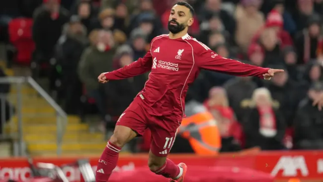 ¿Se queda? Mohamed Salah es convocado por Arne Slot para el Liverpool vs Brighton 