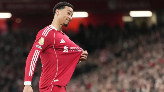 ¿Reviven los Reds? Liverpool vence a Brighton con doblete de Ekitiké