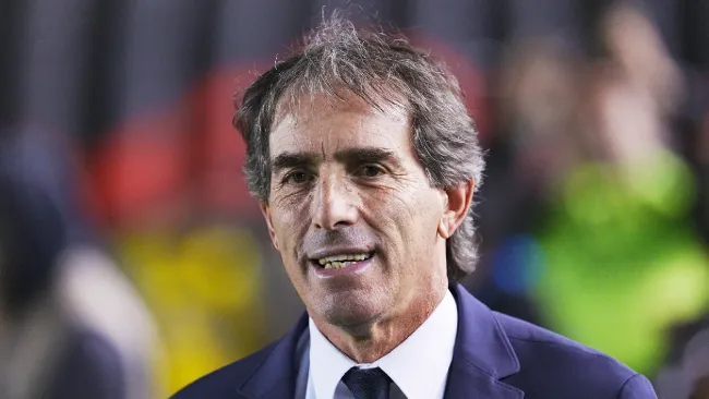 Real Oviedo apunta a llevarse a Guillermo Almada 