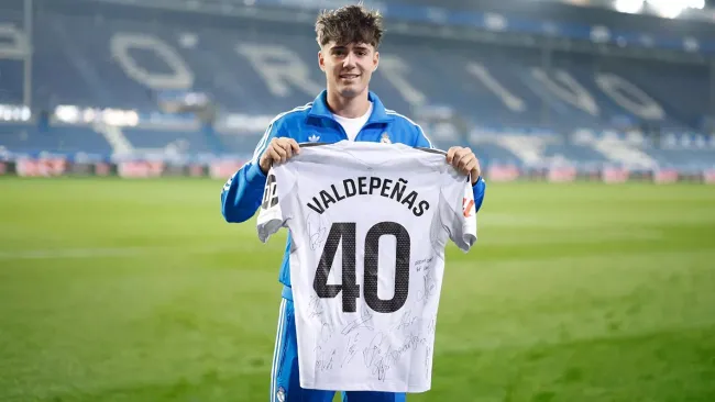 Víctor Valdepeñas debutó con el Real Madrid ante el Alavés