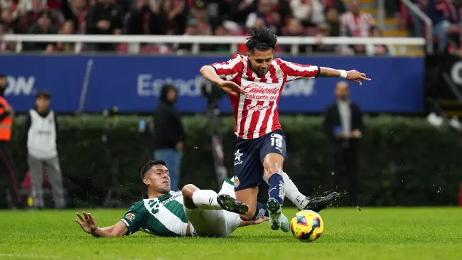 ¡Oficial! Ricardo Marín regresa a Chivas para el Clausura 2026