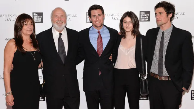 ¿Quién es Nick Reiner, principal sospechoso de asesinar a sus padres Rob Reiner y Michele Singer Reiner?