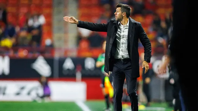 Exentrenador de Pachuca firma acuerdo para dirigir al Inter