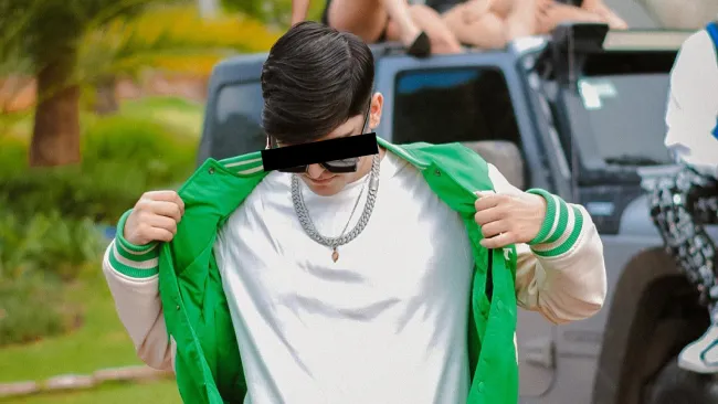 El artista de regional mexicano se dio a conocer y no por sus canciones.