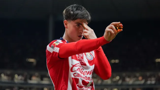 Chivas se burla de Armando ‘Hormiga’ González