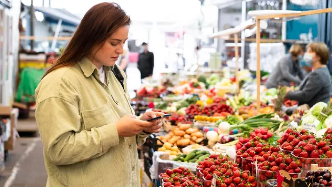 La cuesta de diciembre llegó pegando en los bolsillos de los consumidores.