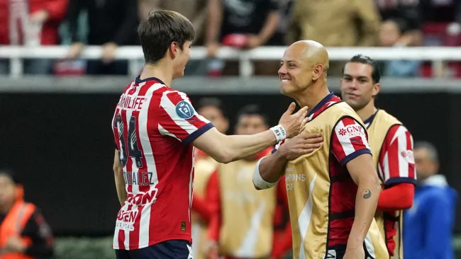 ‘Chicharito’ fue clave para el buen momento de la ‘Hormiga’ González, asegura Efraín Flores