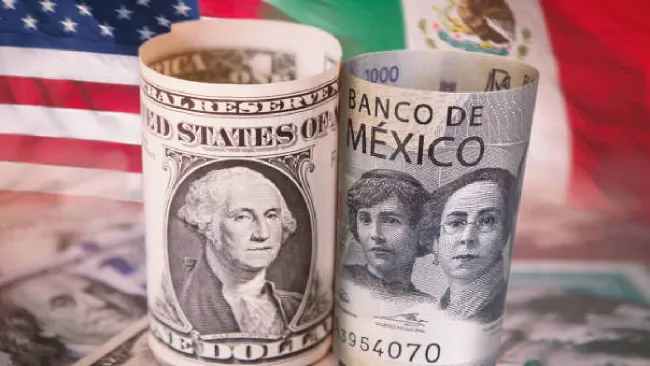 Precio del dólar hoy, martes 30 de diciembre de 2025: peso mexicano opera bajo presión