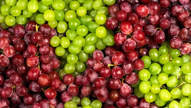 Uvas rojas vs. verdes: ¿cuáles son sus diferencias y qué elegir para Año Nuevo 2026?