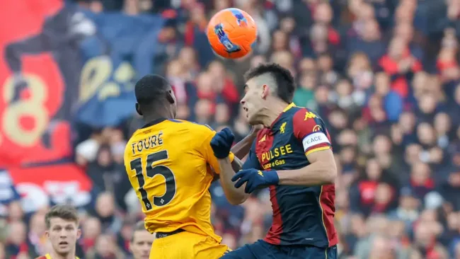 Error de Johan Vásquez le cuesta el empate al Genoa ante Pisa