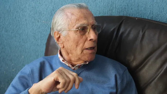 López fue parte del bicampeonato escarlata en los 60