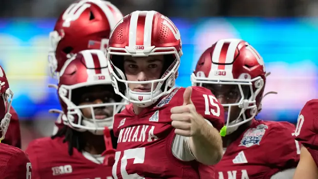 Fernando Mendoza lidera a Indiana a una Final de Colegial tras paliza a Oregon