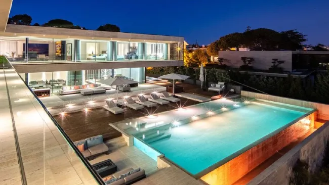 Cristiano Ronaldo y su nueva multimillonaria mansión