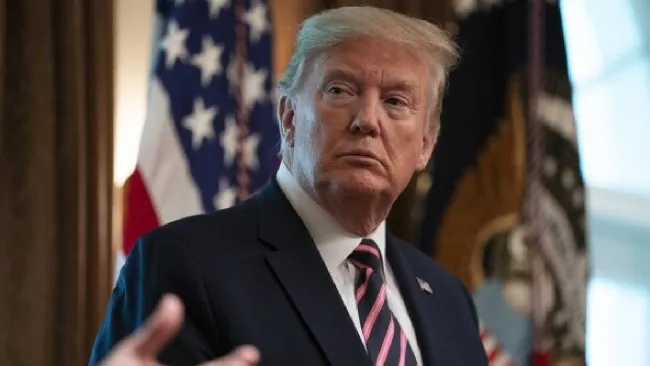 Trump se proclama “presidente en funciones de Venezuela”