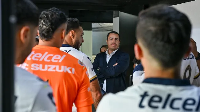 Pumas firme con su respaldo a Efraín Juárez 