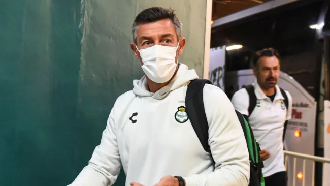 Caixinha contó una mala experiencia con Santos Laguna