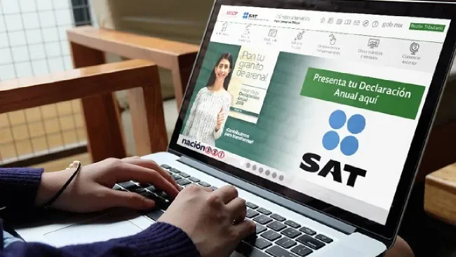 ¿Cuál es la fecha límite para que las empresas presenten su Declaración Anual ante el SAT en 2026?
