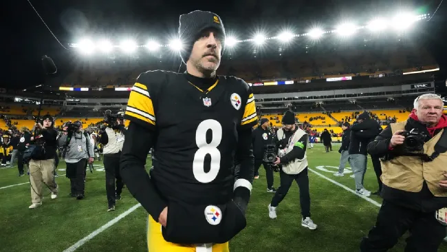 ¡Adiós de Pittsburgh! Con la salida de Mike Tomlin, fuentes aseguran que Aaron Rodgers no regresa a Steelers