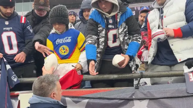 Presencia azulcrema en Foxborough: aficionado del América es captado en la victoria de Patriots 