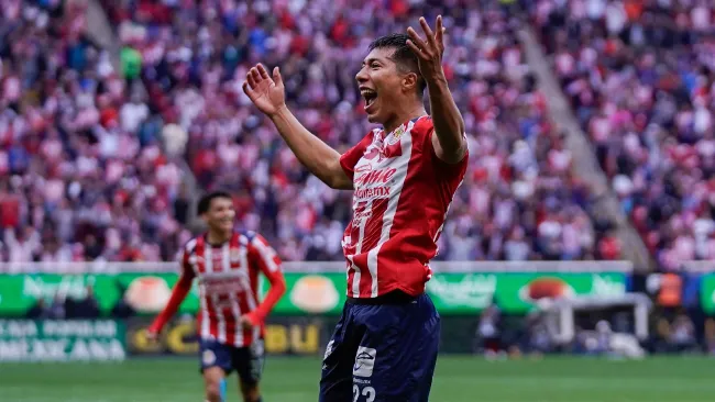 Daniel Aguirre, de estar borrado de Chivas a ser clave