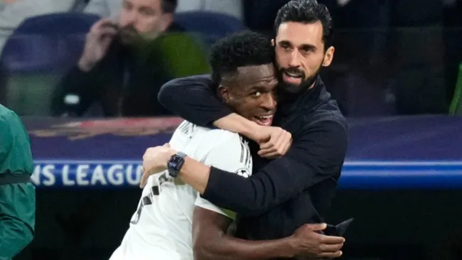 Arbeloa destaca a Vinicius tras goleada ante Mónaco. “Cuando el Bernabéu está con él es imparable”