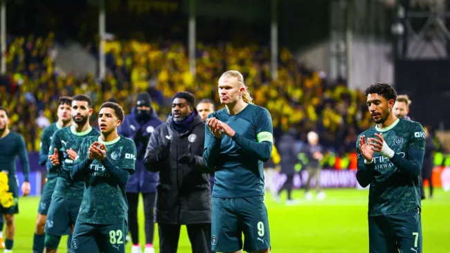 Jugadores del Manchester City reembolsarán a aficionados que viajaron a Noruega 