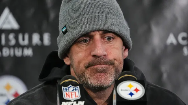 Aaron Rodgers en conferencia