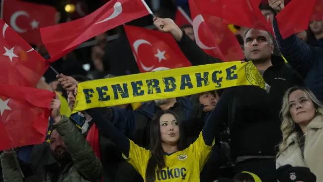 Juventus y Fenerbahce cerca de cerrar fichaje de compañero de Edson Álvarez, según reportes