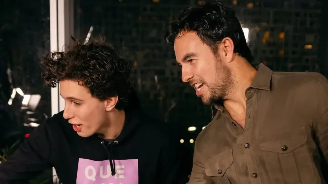 Checo se hizo viral en un video con el influencer