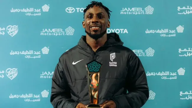 Quiñones se acerca poderosamente a los líderes